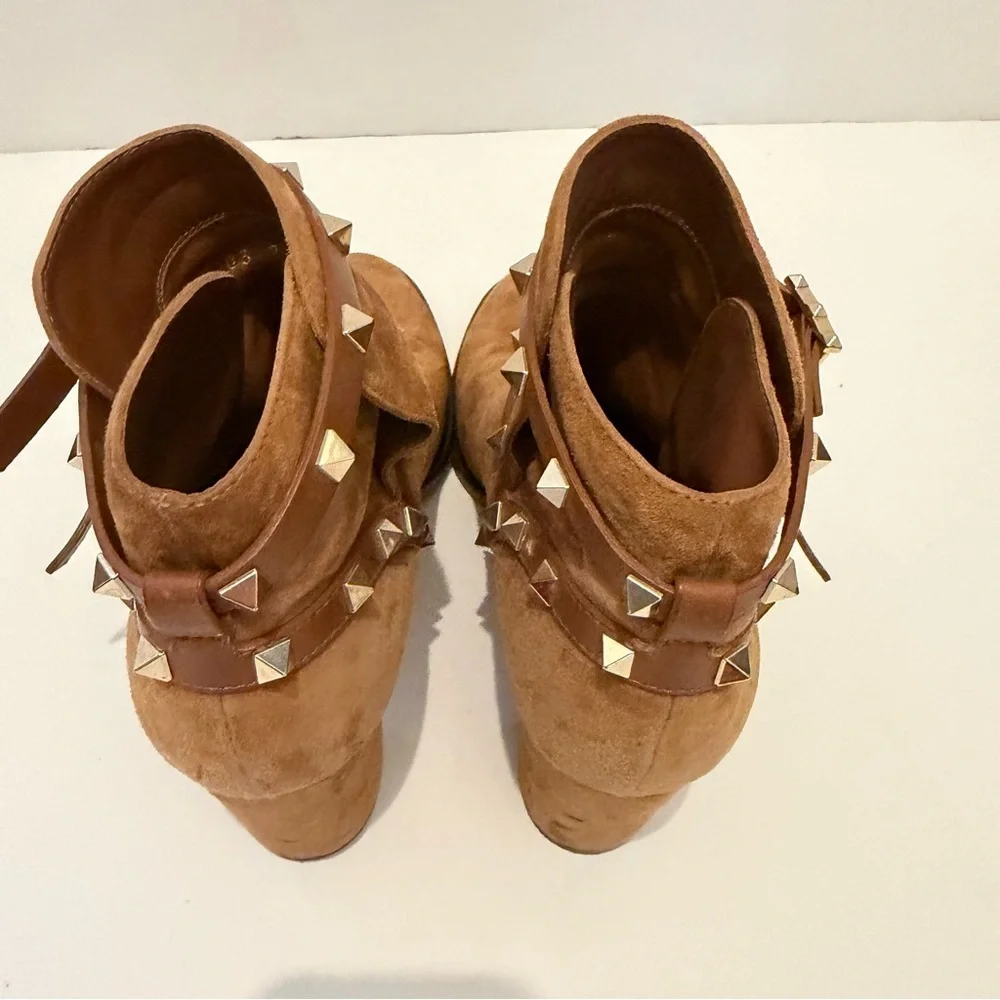 Valentino garavani suede